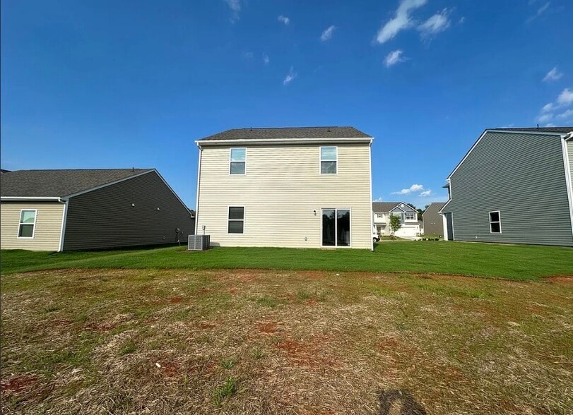 Building Photo - 2222 Transatlantic Ave