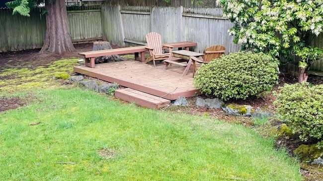 Building Photo - 3Bd/2.5Ba Mercer Island House