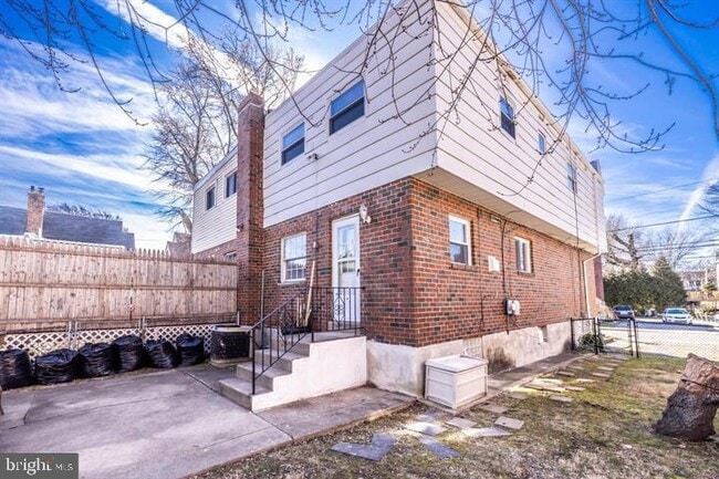 Building Photo - 209 Hansell Rd