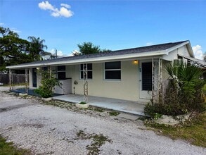 Building Photo - 6931 Hibiscus Ave S