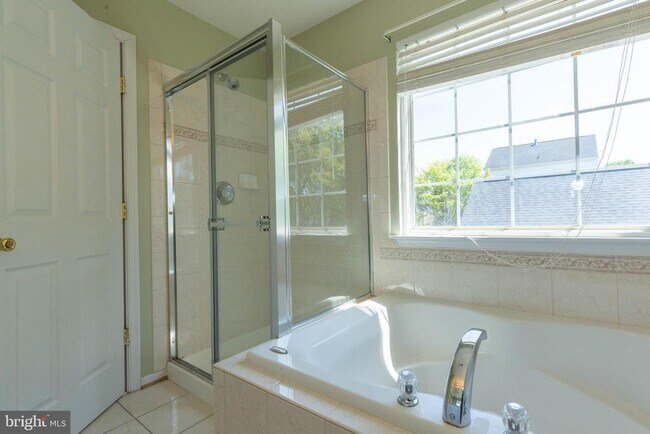 Building Photo - 341 Bullskin St