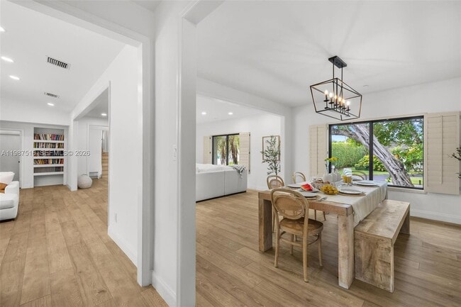 Building Photo - 14615 SW 77th Ct