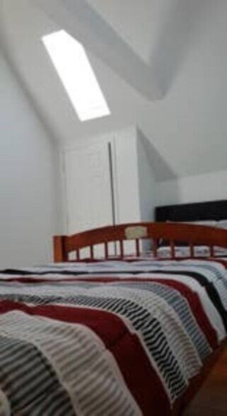 Building Photo - 29 Brackett St