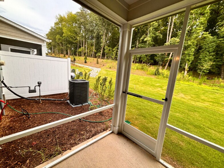Building Photo - 1506 Foal Run Trl
