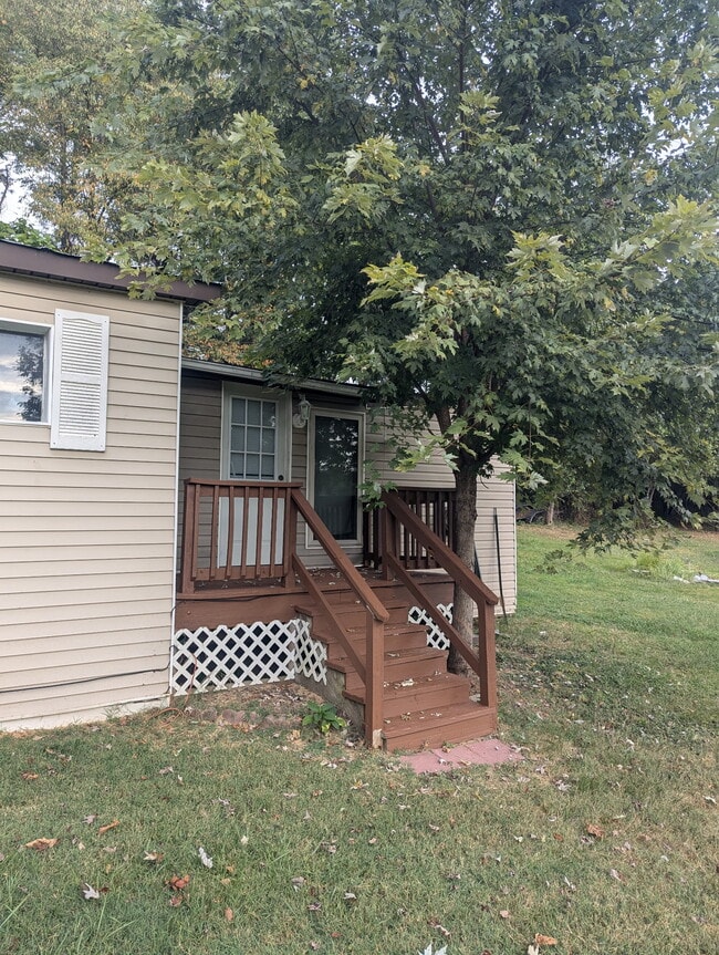 Building Photo - 2353 Little Georgetown Rd