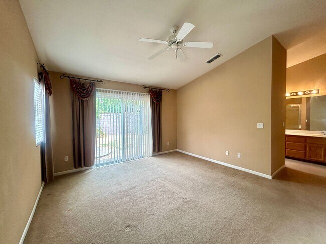 Building Photo - 9871 Tarzo Way