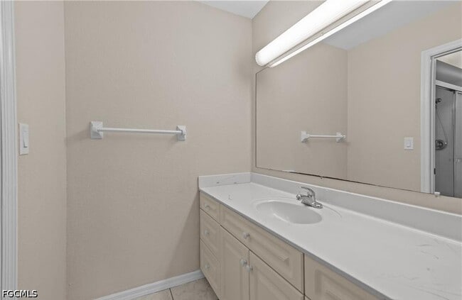 Building Photo - 7105 Quail Run Ct W