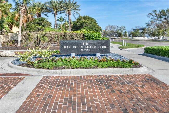Building Photo - 2020 Harbourside Dr