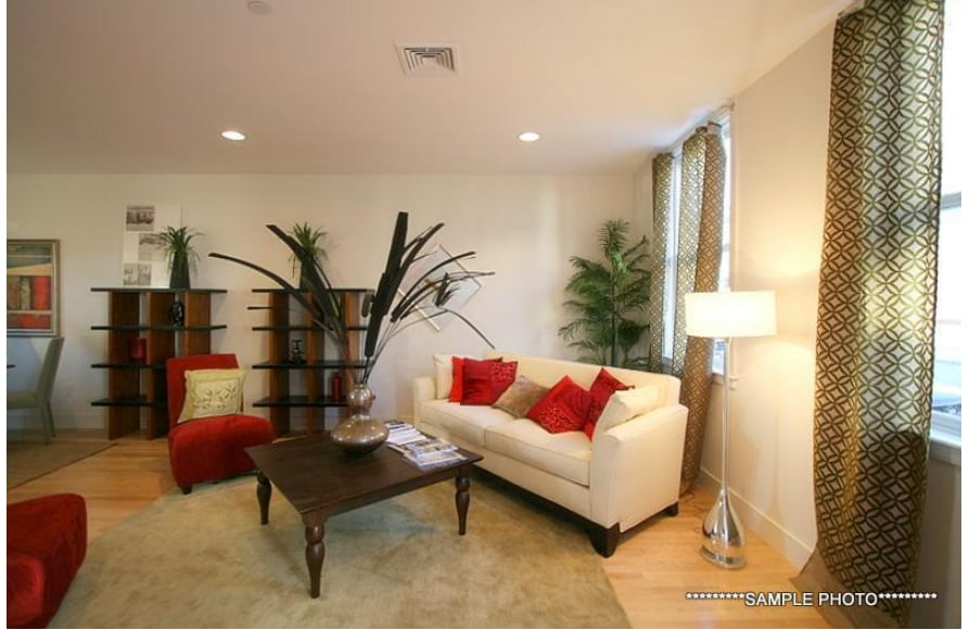 Building Photo - 105 2nd St