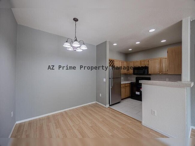 Building Photo - 2929 W Yorkshire Dr