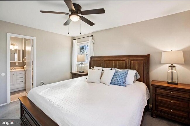 Building Photo - 8008 Noel St