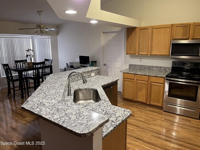 Building Photo - 1738 Loquat Ct NW