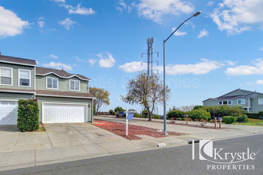 Building Photo - 322 Clearpointe Dr