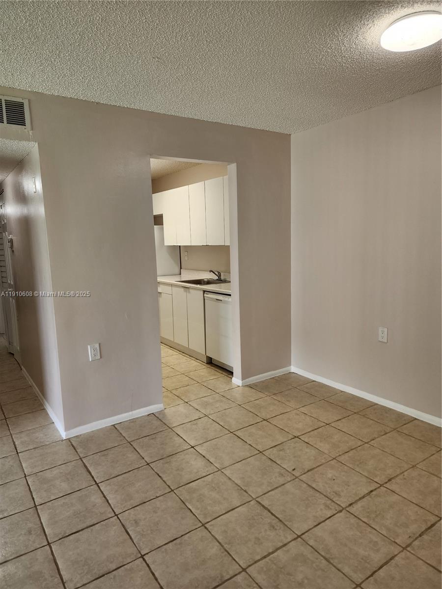 Building Photo - 1174 Lake Terry Dr