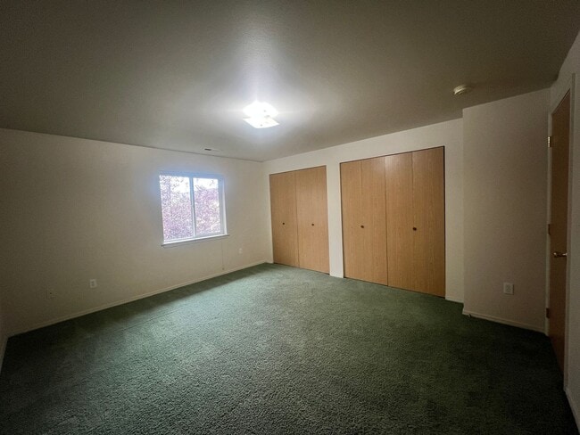 Building Photo - 1713 W Fern Dr