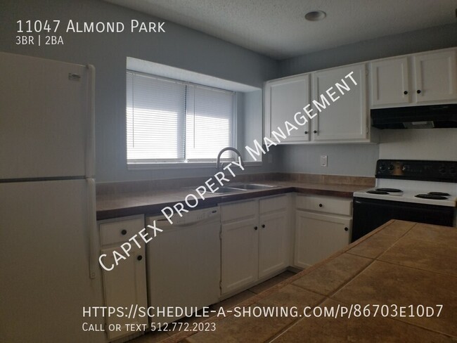 Building Photo - 11047 Almond Park