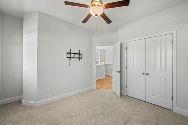 Building Photo - Burkitt Ridge Townhome