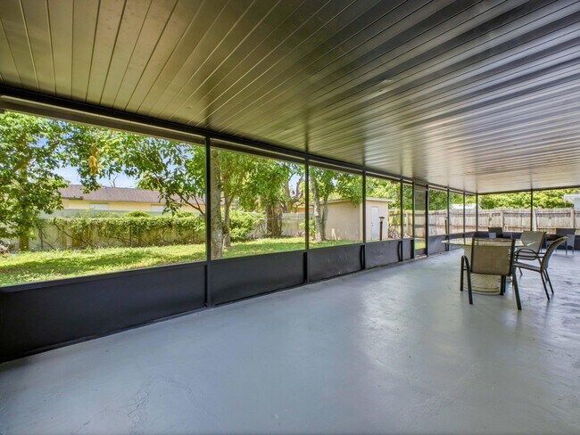 Building Photo - 4862 Andros Dr