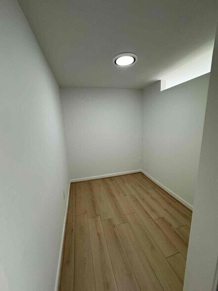 Building Photo - 3101 S Manchester St