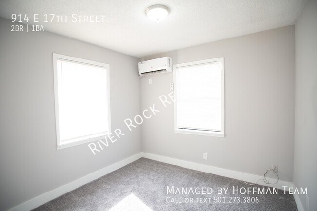 Building Photo - 914 E 17th St