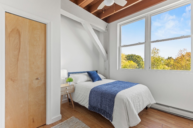 Building Photo - 18 Park St