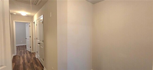 Building Photo - 631 Justins Pl Ln