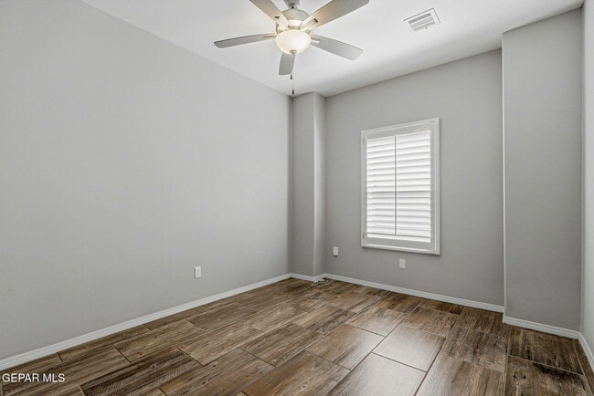 Building Photo - 13453 Coldham St