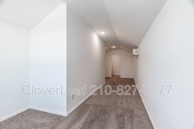 Building Photo - 7044 Elm Cv