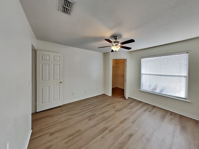 Building Photo - 7630 Pissarro Dr