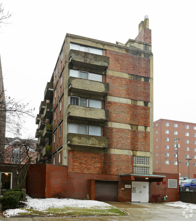 Building Photo - Devon Apartments
