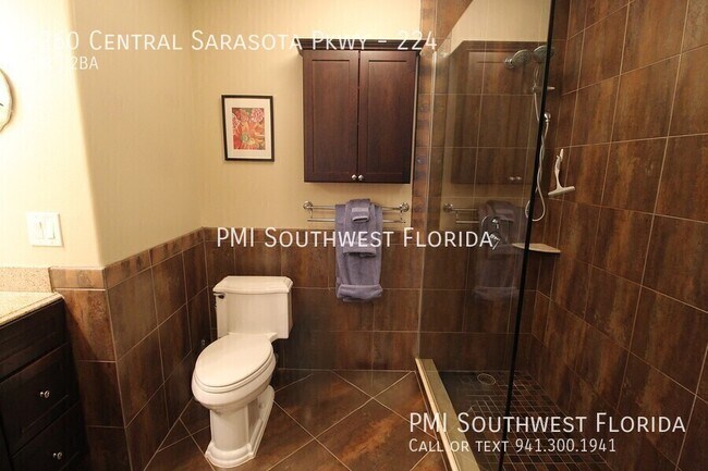 Building Photo - 4260 Central Sarasota Pkwy