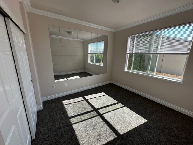 Building Photo - 4273 Santa Rita Rd