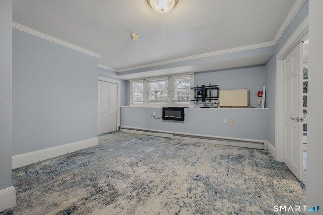 Building Photo - 9 Lyme St