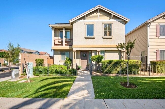 Building Photo - 5507 N Gates Ave