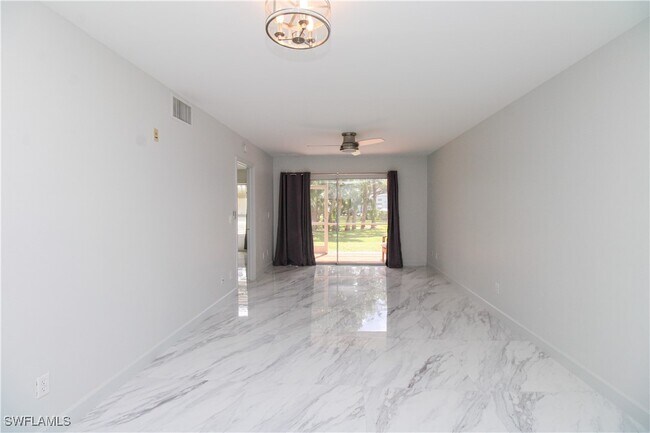 Building Photo - 105 Wading Bird Cir