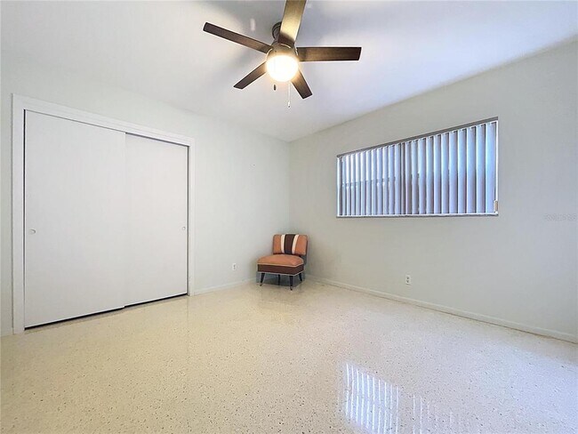 Building Photo - 1601 Riverhills Dr