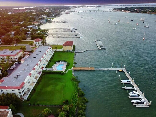 Building Photo - 157 Marine St