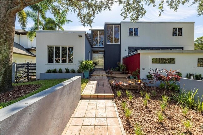 Building Photo - 838 Monterey Blvd NE