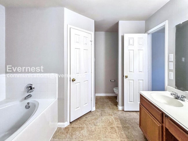 Building Photo - 25407 Barmby Dr