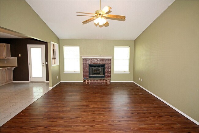 Building Photo - 1205 SE 22nd St