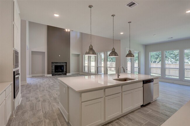 Building Photo - 115 Keechie Creek Ct