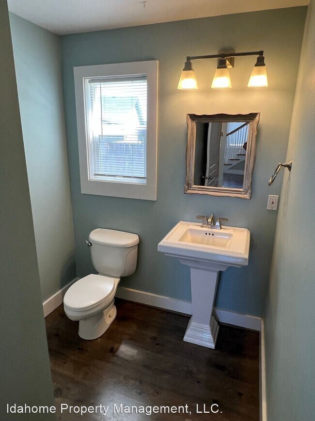 Building Photo - 4 br, 2.5 bath House - 10539 W Merab Ct