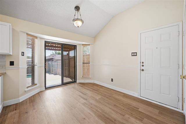 Building Photo - 5406 Blue Cove Dr