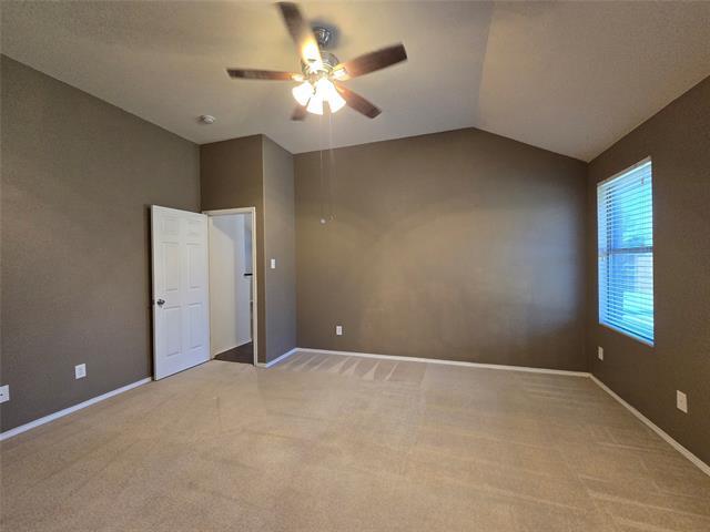 Building Photo - 5750 Crestwood Dr