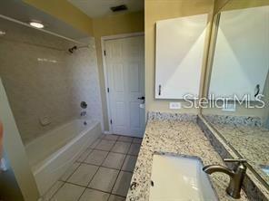 Building Photo - 494 Lake of the Woods Dr