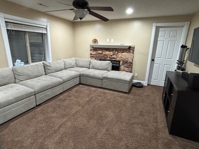 Building Photo - 2952 Sandpiper Rd