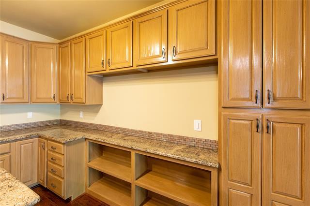 Building Photo - 609 Regency Dr