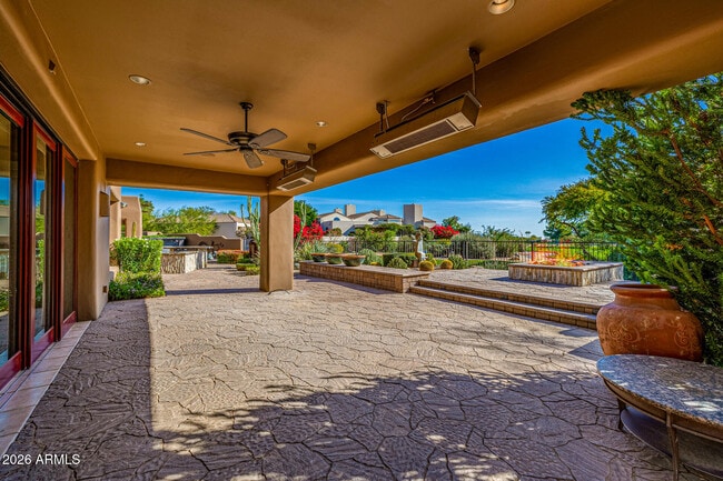 Building Photo - 8406 E Calle Buena Vista