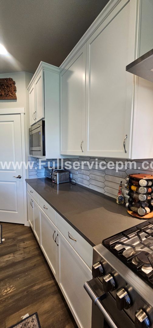 Building Photo - Newer Incredible home with all the amenities!