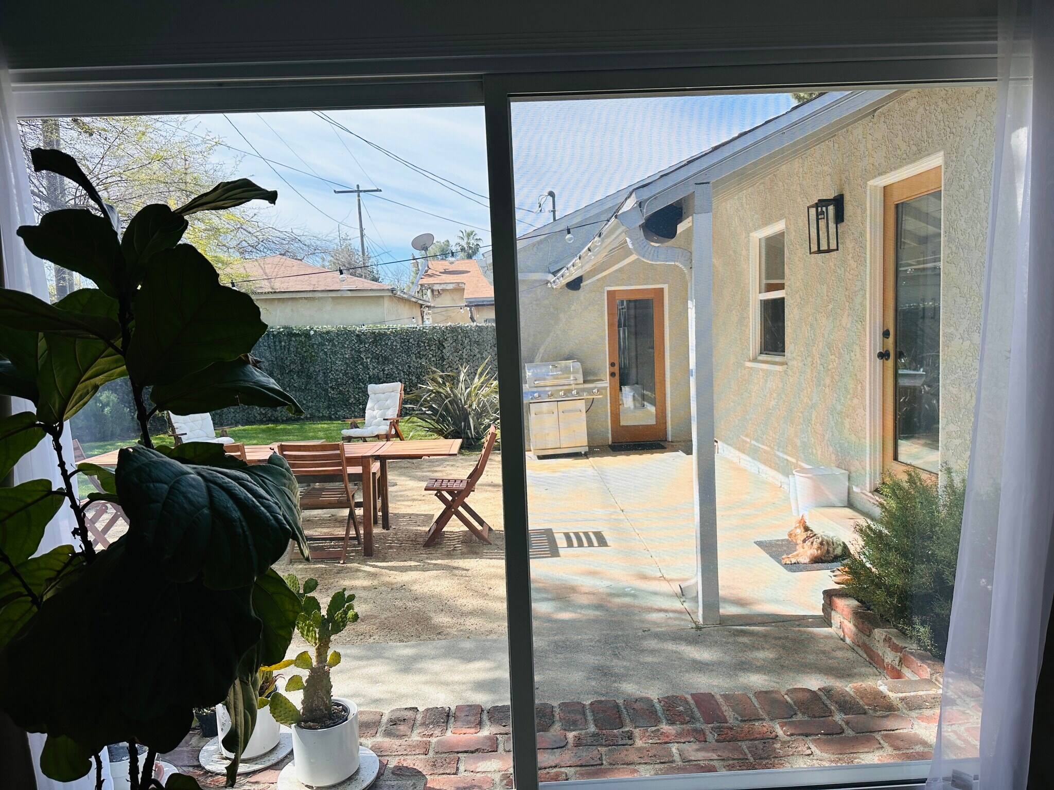 Building Photo - 2460 Glenrose Ave